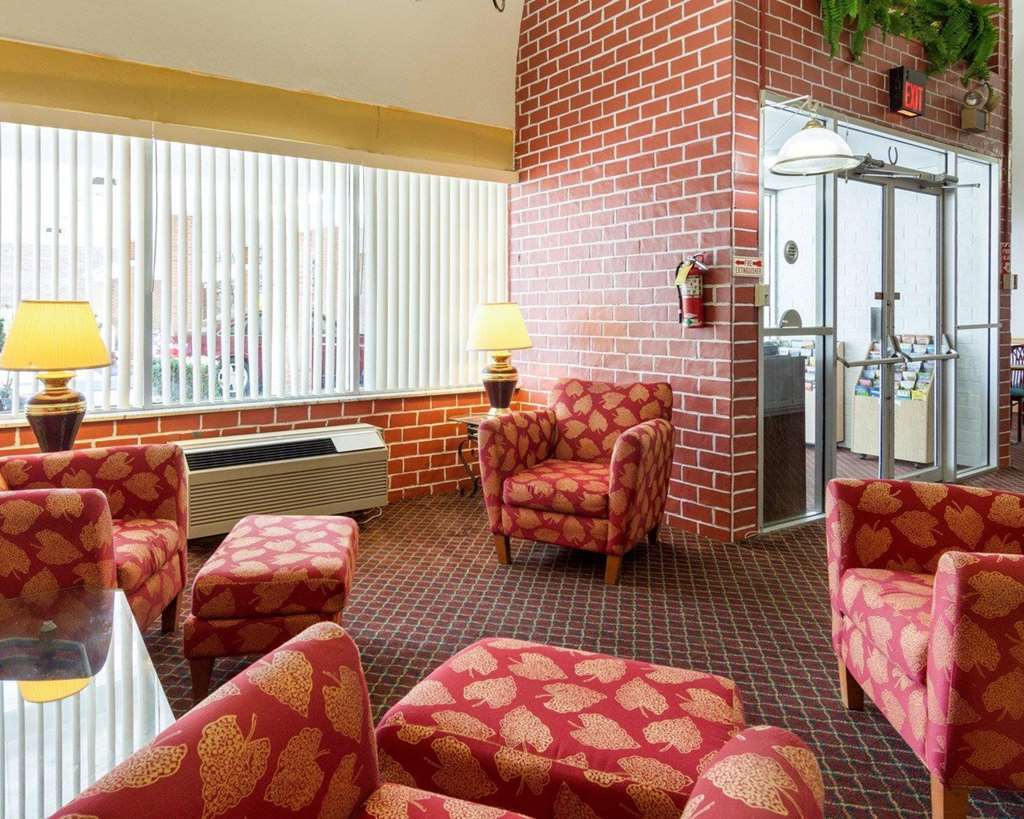 Rodeway Inn Emporia Interior photo